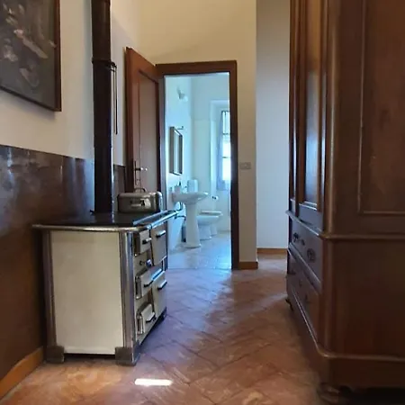 Con Giardino Privato Вилла *