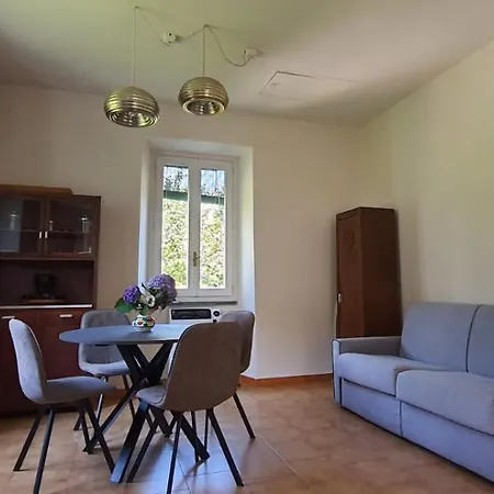 Con Giardino Privato Вилла